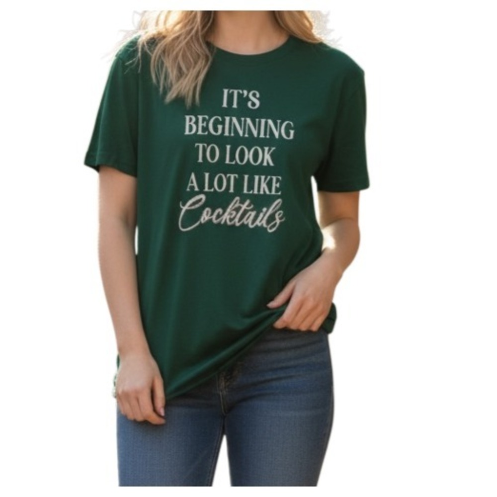 Maurices Womens‎ 1X Green Cocktails Holiday Graphic T-Shirt NWT Christmas Funny